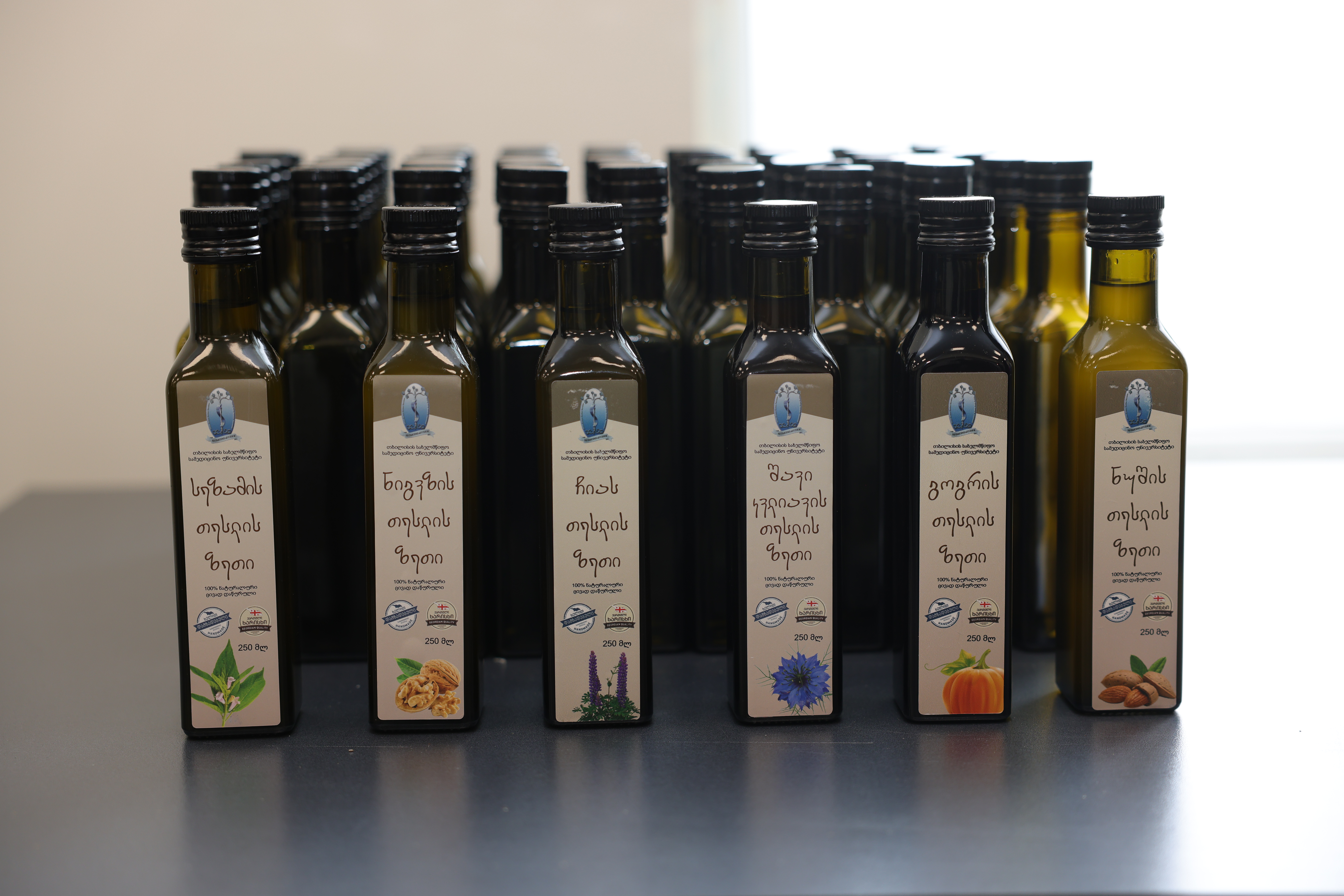 თსსუ-ის იოველ ქუთათელაძის ფარმაკოქიმიის ინსტიტუტმა ახალი, ქართული ბიო-მცენარეული ზეთების წარმოება დაიწყო