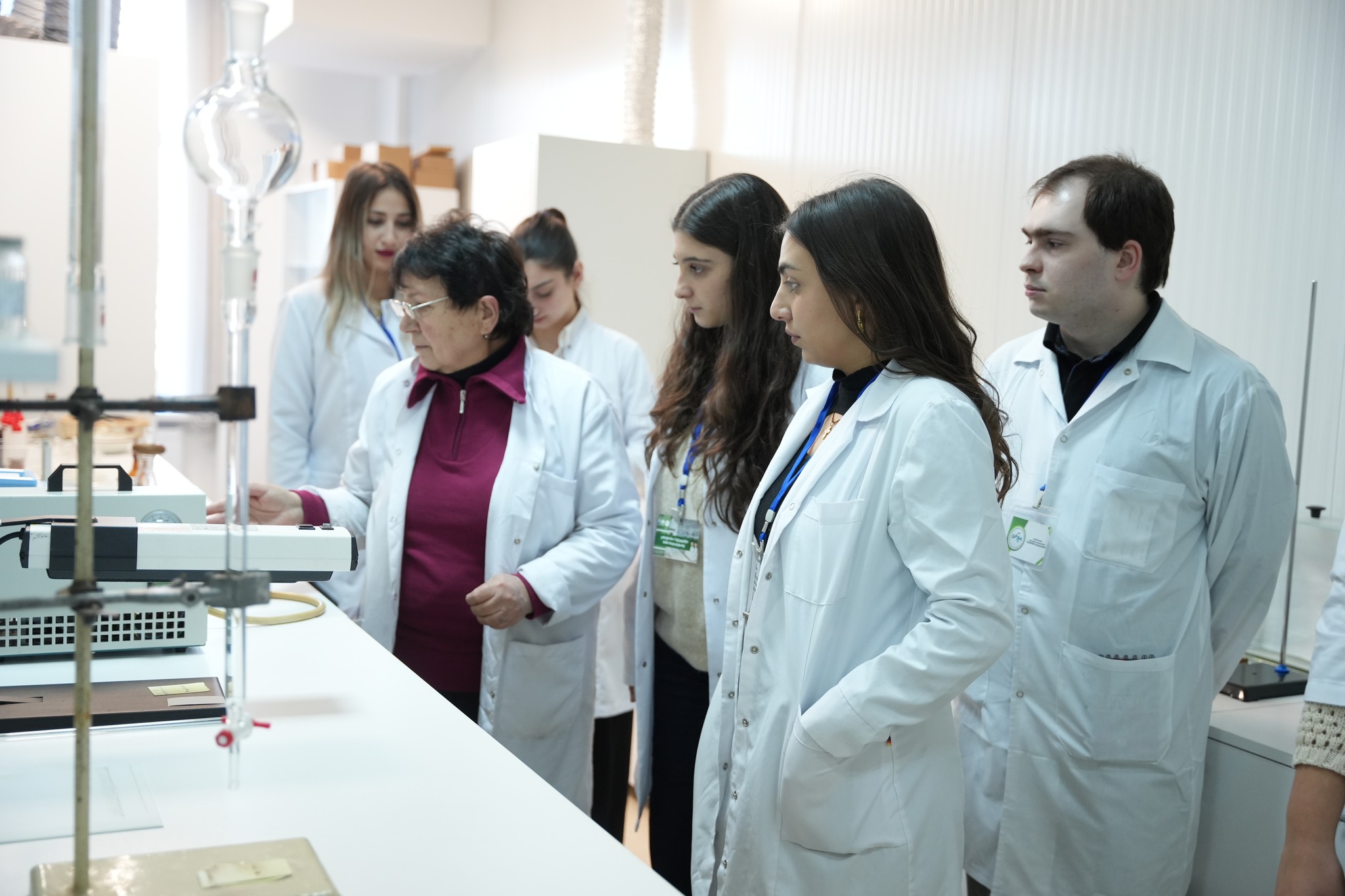 თსსუ-ის ფარმაციის ფაკულტეტის სტუდენტების ვიზიტი ფარმაკოქიმიის ინსტიტუტში მასპინძლა.