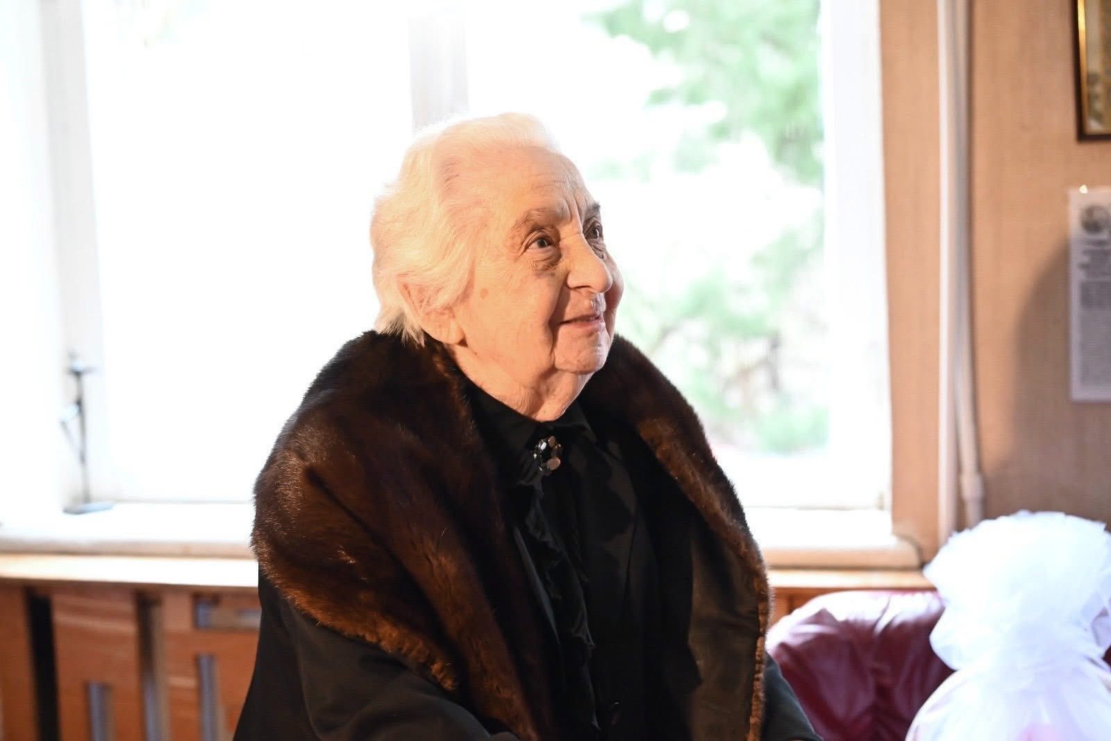 თსსუ-ის იოველ ქუთათელაძის ფარმაკოქიმიის ინსტიტუტის დამსახურებულ მეცნიერს, აკადემიკოს ეთერ ქემერტელიძეს 8 მარტი მიულოცეს