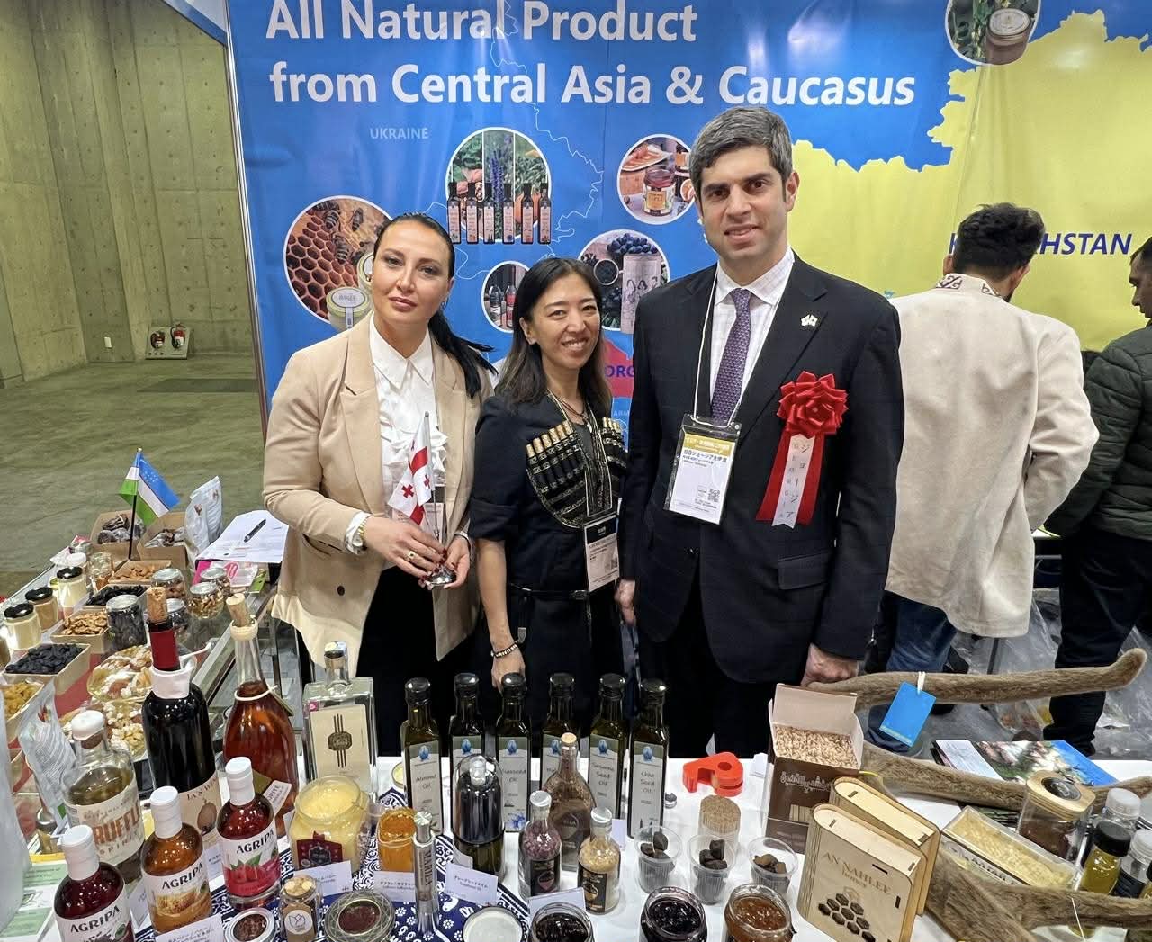 ფარმაკოქიმიის ინსტიტუტი ტოკიოში საკვებისა და სასმელების საერთაშორისო გამოფენაზე