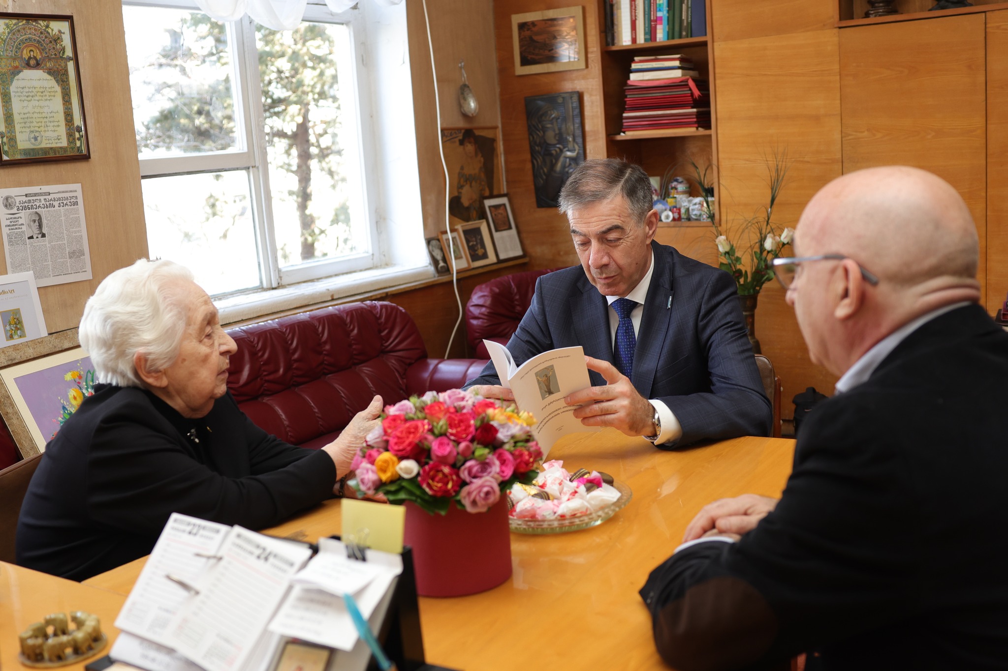 თსსუ-ის იოველ ქუთათელაძის ფარმაკოქიმიის ინსტიტუტის დამსახურებულ მეცნიერს, აკადემიკოს ეთერ ქემერტელიძეს 100 წლის იუბილე შეუსრულდა