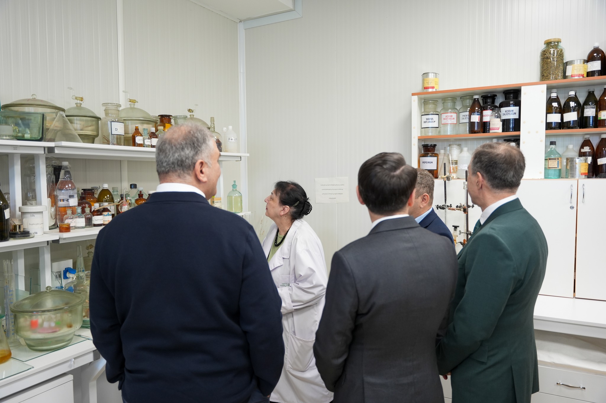 თსსუ-ის იოველ ქუთათელაძის ფარმაკოქიმიის ინსტიტუტს თურქმენეთის საგანგებო და სრულუფლებიანი ელჩი ესტუმრა