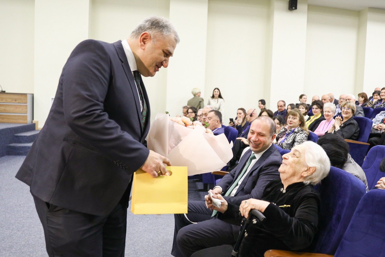 თსსუ-ში აკადემიკოს ეთერ ქემერტელიძის 100 წლის იუბილესადმი მიძღვნილი II საერთაშორისო სამეცნიერო-პრაქტიკული კონფერენცია გაიმართა